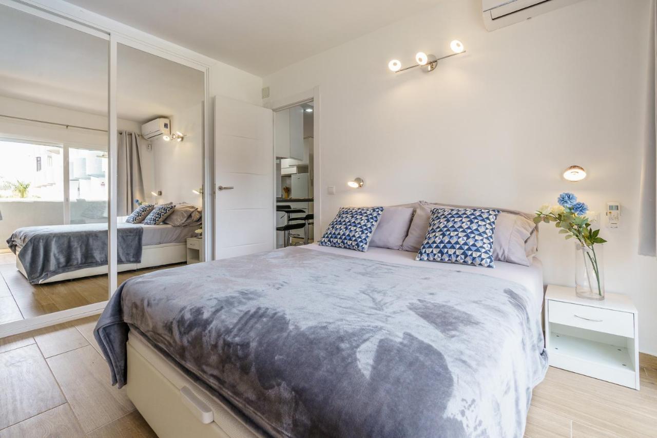 Malagasuite Comfort Home And Pool Torremolinos Bagian luar foto